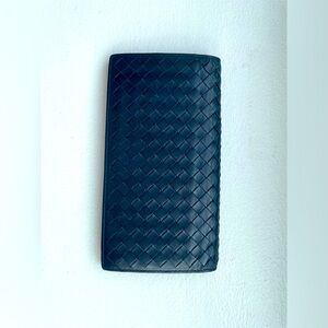 Bottega Veneta EUC midnight blue long leather wallet